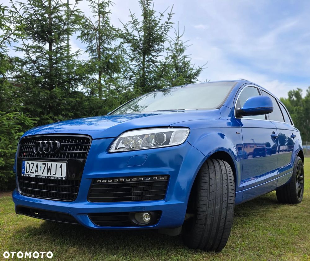 Audi Q7 - 1