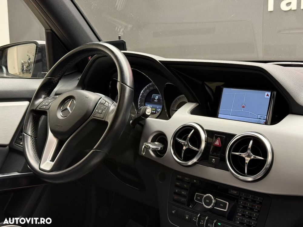 Mercedes-Benz GLK - 8