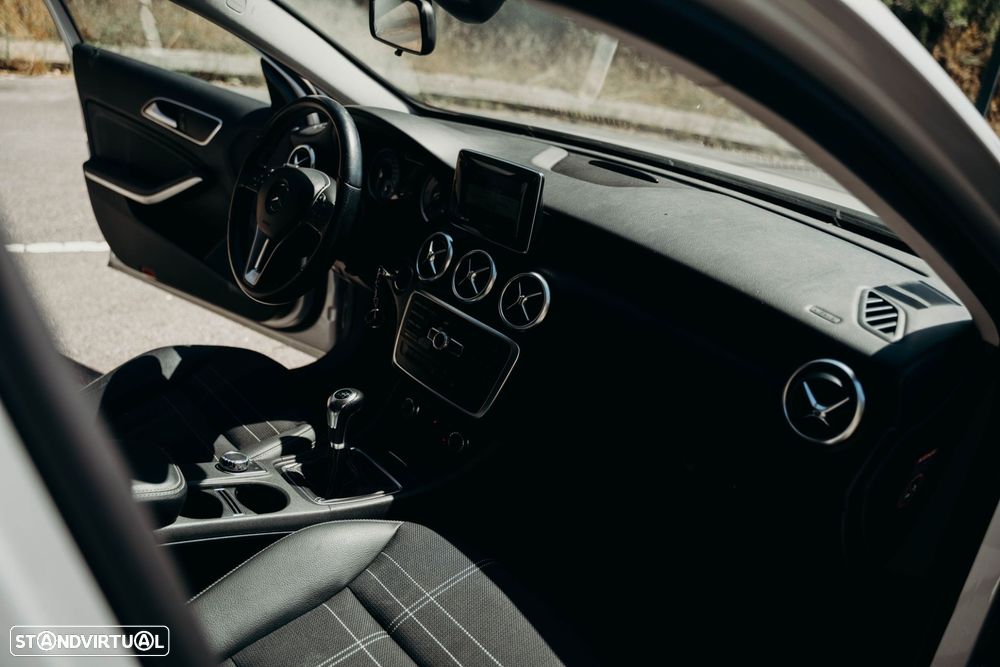 Mercedes-Benz A 180 CDi BE Urban - 38