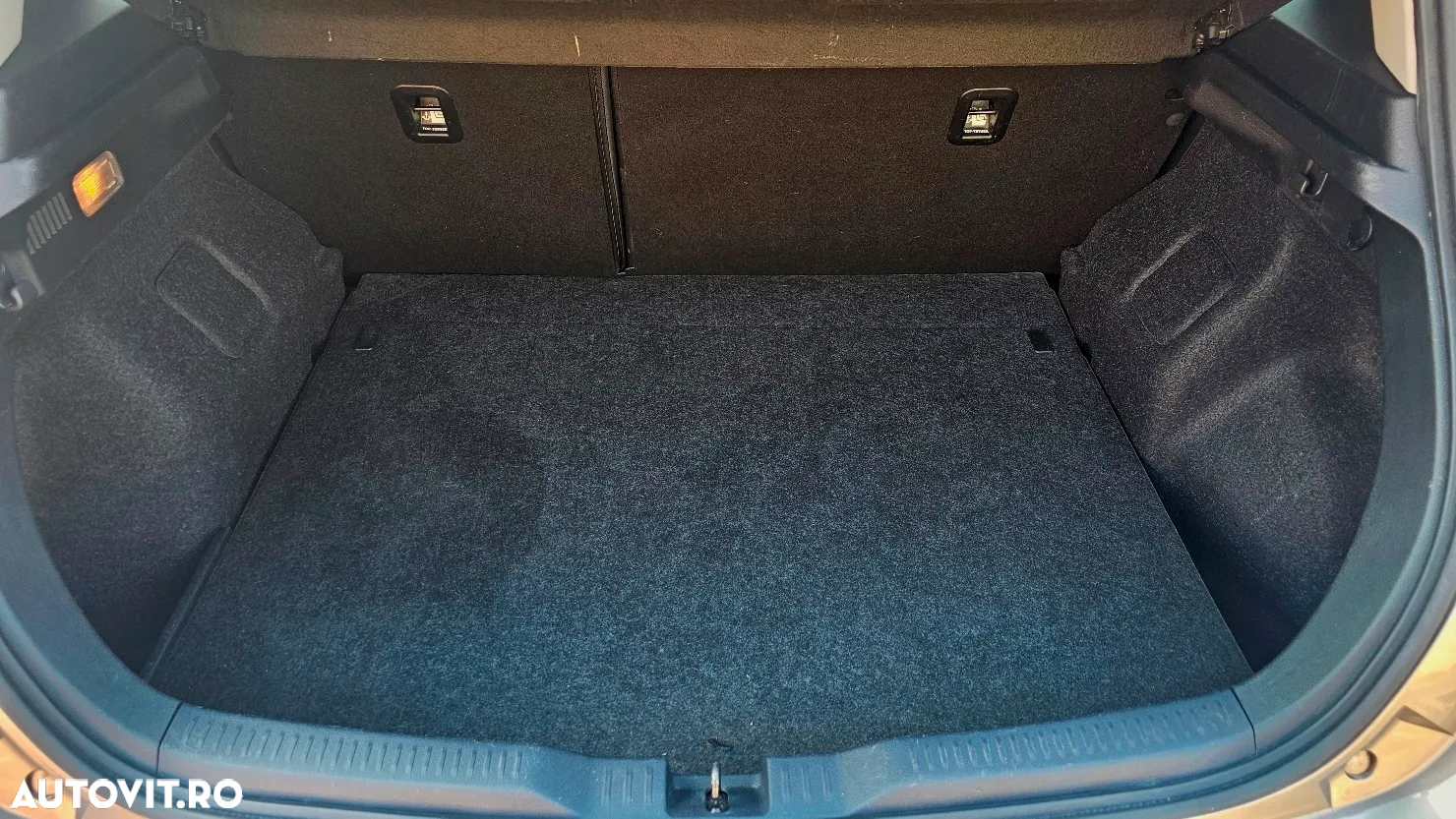 Toyota Auris 1.3 Dual VVT-i Luna - 17