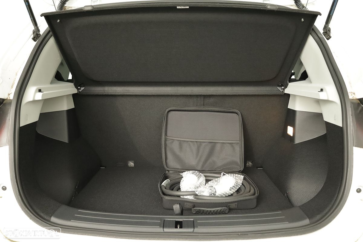 MG ZS EV 50.3 kWh Luxury - 25