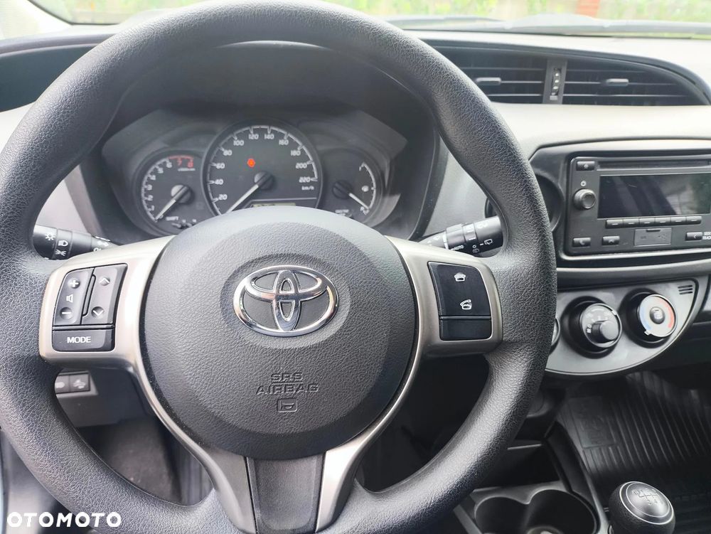 Toyota Yaris 1.5 Active - 13