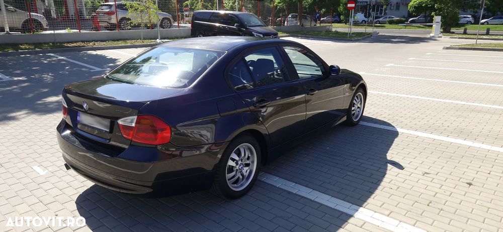 BMW Seria 3 - 11