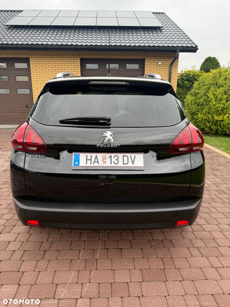 Peugeot 2008 BlueHDi 100 STOP & START Style - 4