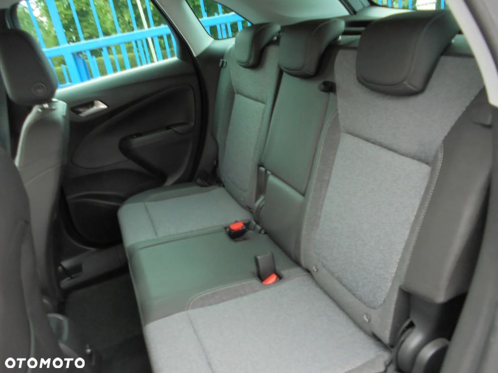 Opel Crossland X - 13