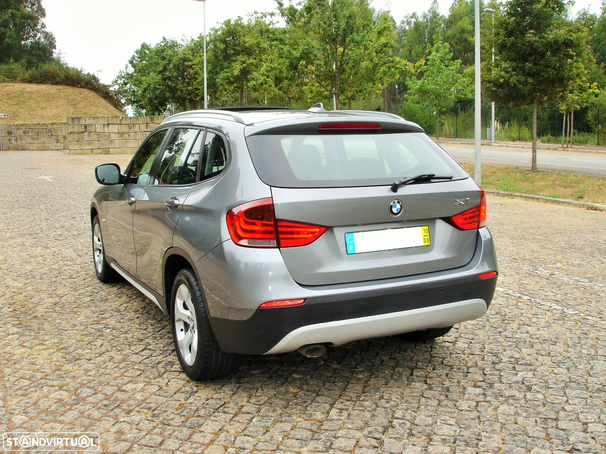 BMW X1 18 d sDrive Auto - 27