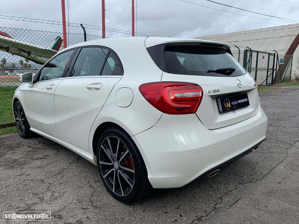 Mercedes-Benz A 180 d AMG Line - 29