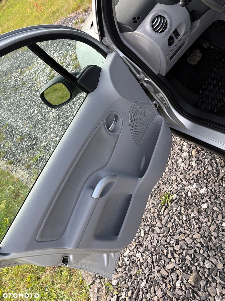 Citroën C3 1.4 16V Senso Drive X-TR - 24