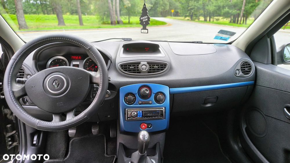 Renault Clio - 20