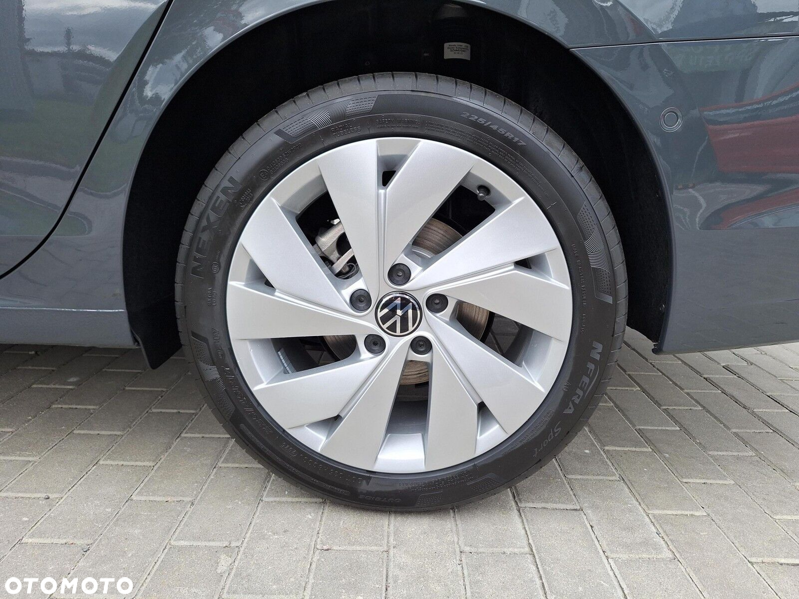 Volkswagen Golf VIII 1.5 TSI Life Plus - 18