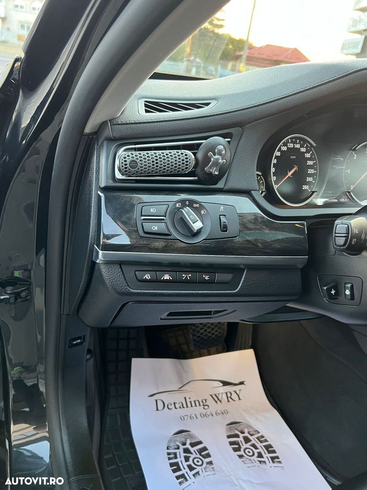 BMW Seria 7 730Ld - 23