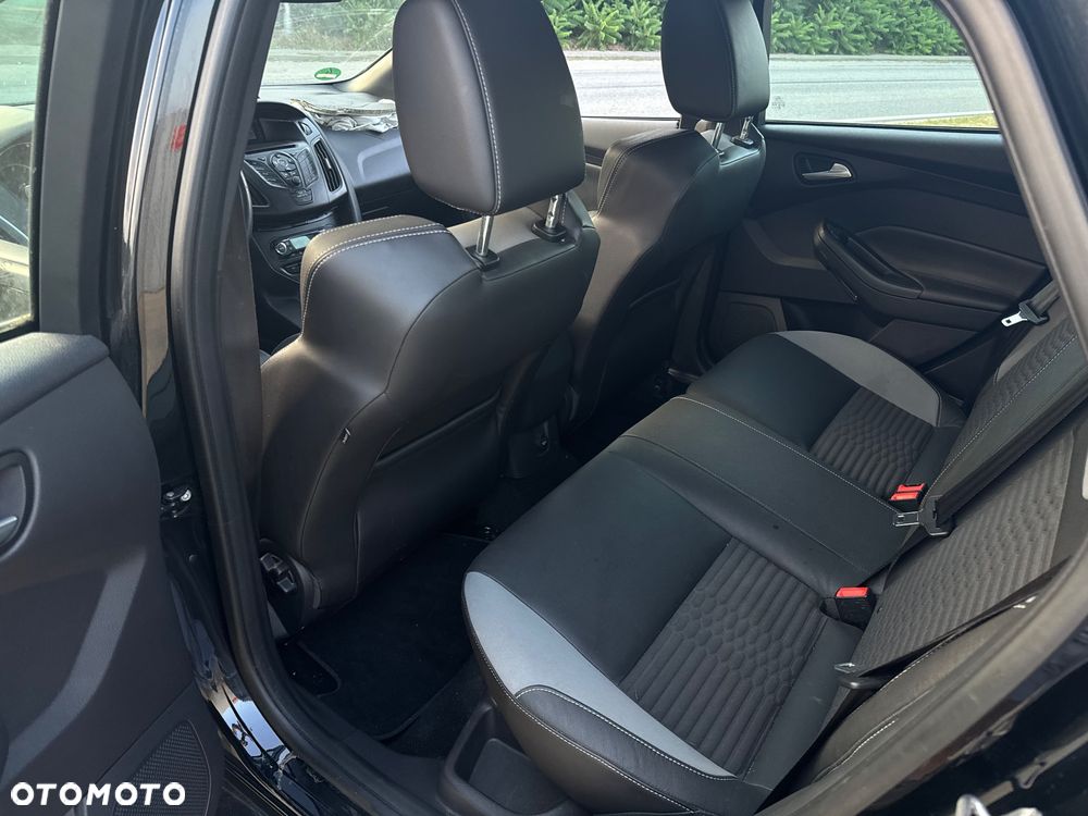 Ford Focus ST - 13