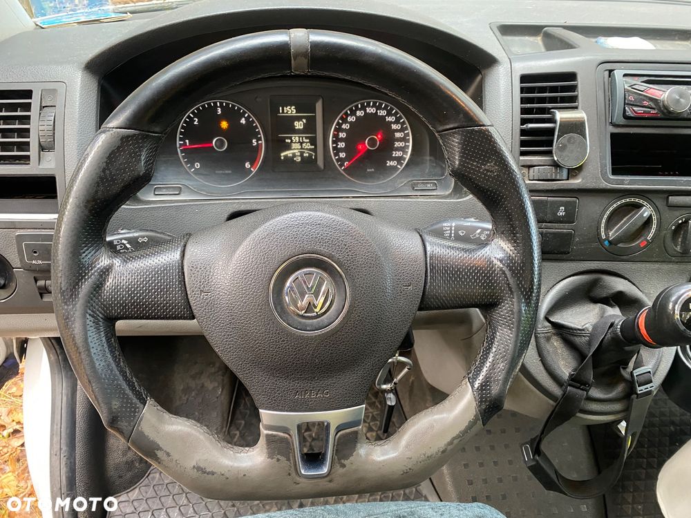 Volkswagen T5 Juzjade - 3