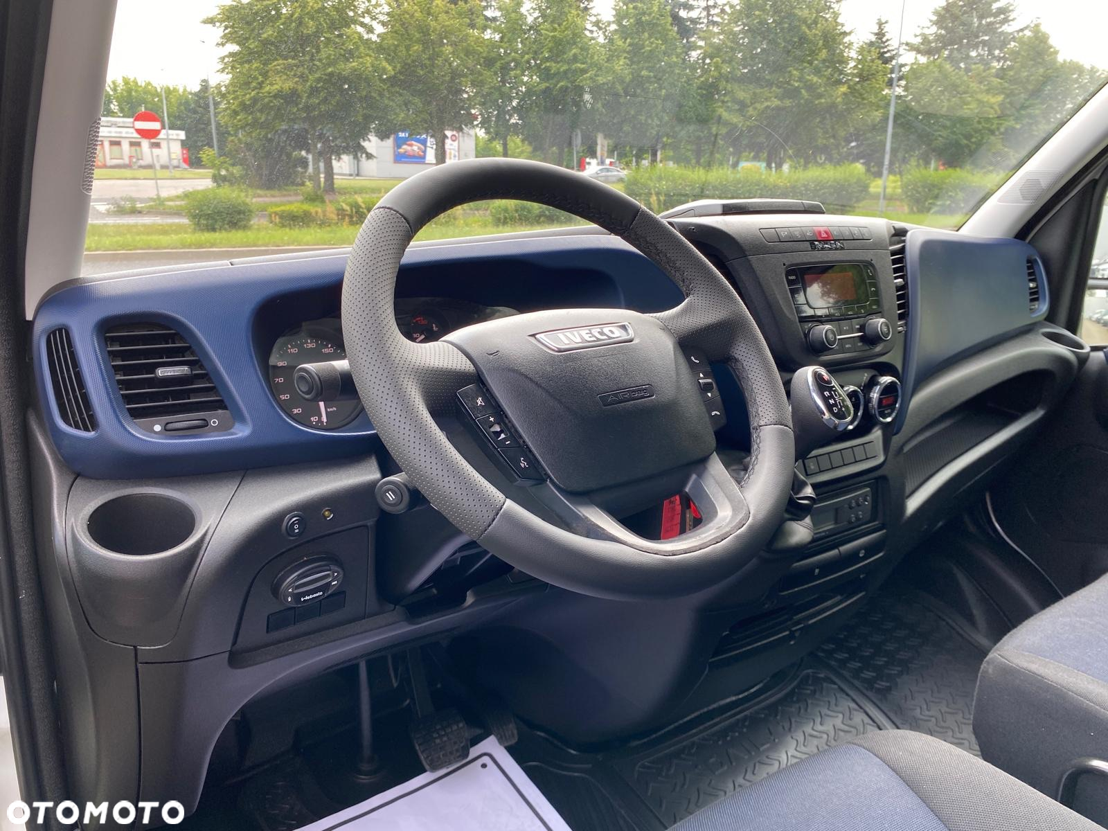 Iveco DAILY 35-160 HI-MATIC CHŁODNIA 8EP THERMO KING V300 MAX WINDA ZEPRO - 35