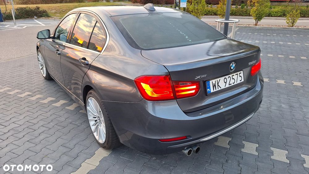 BMW Seria 3 328i Luxury Line - 3
