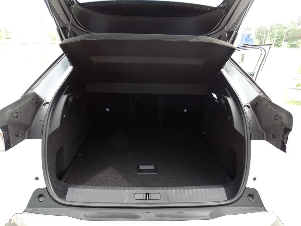 Peugeot 3008 - 11