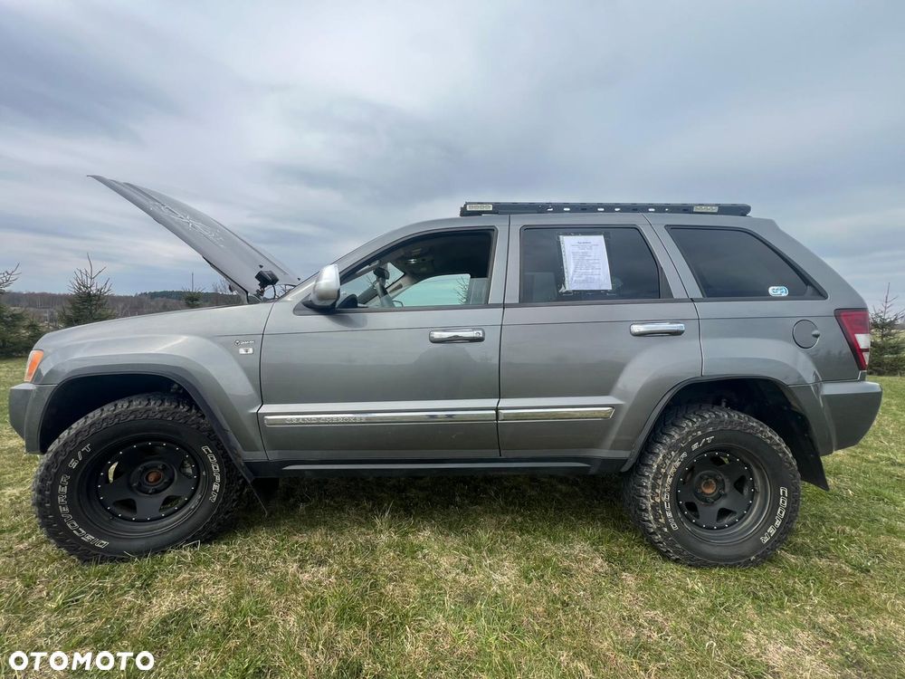 Jeep Grand Cherokee - 18