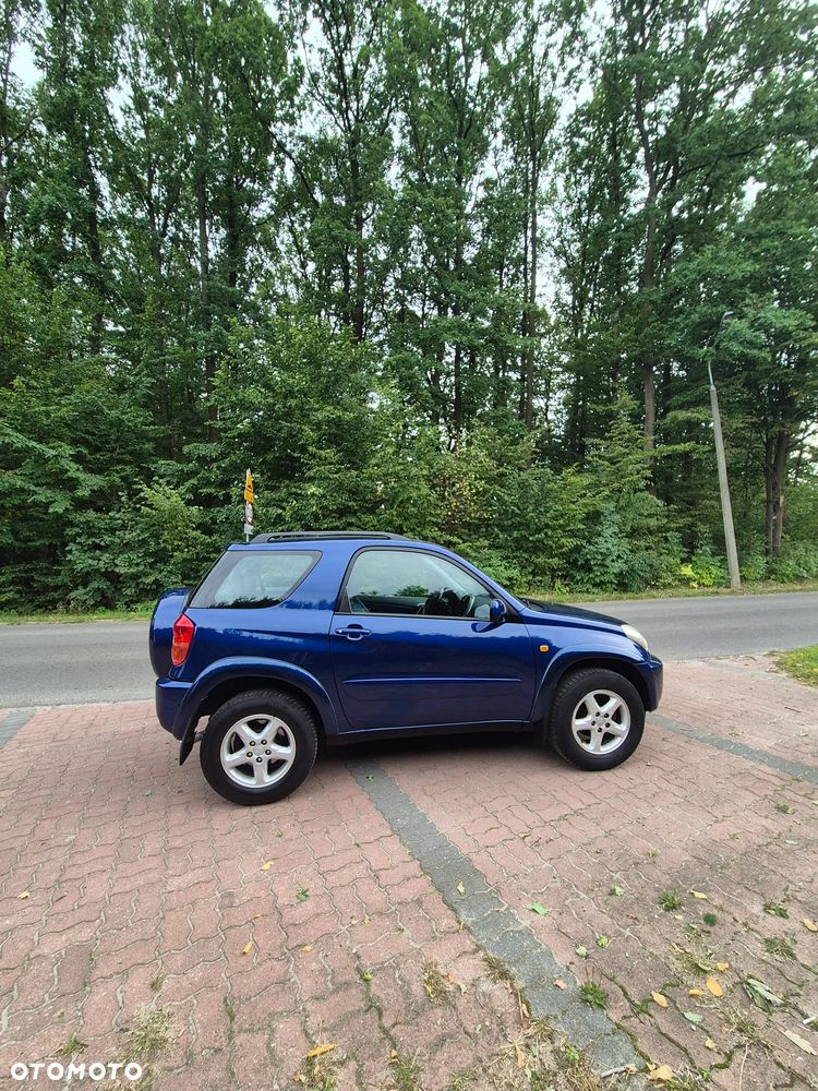 Toyota RAV4 - 6