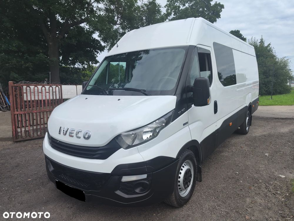 Iveco Daily 35S14 maxi brygadówka 7 osób - 2
