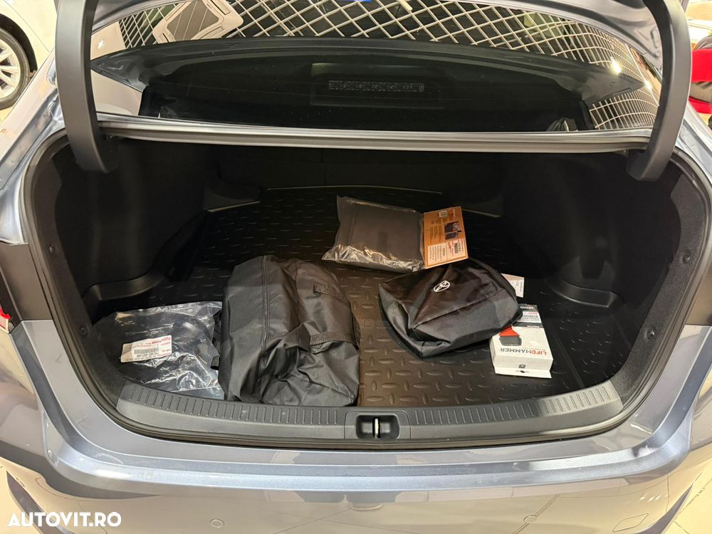 Toyota Corolla 1.8 HSD Dynamic - 20