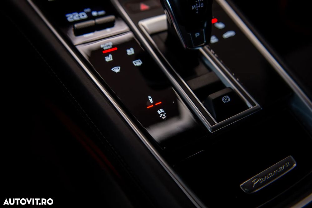 Porsche Panamera Turbo - 26