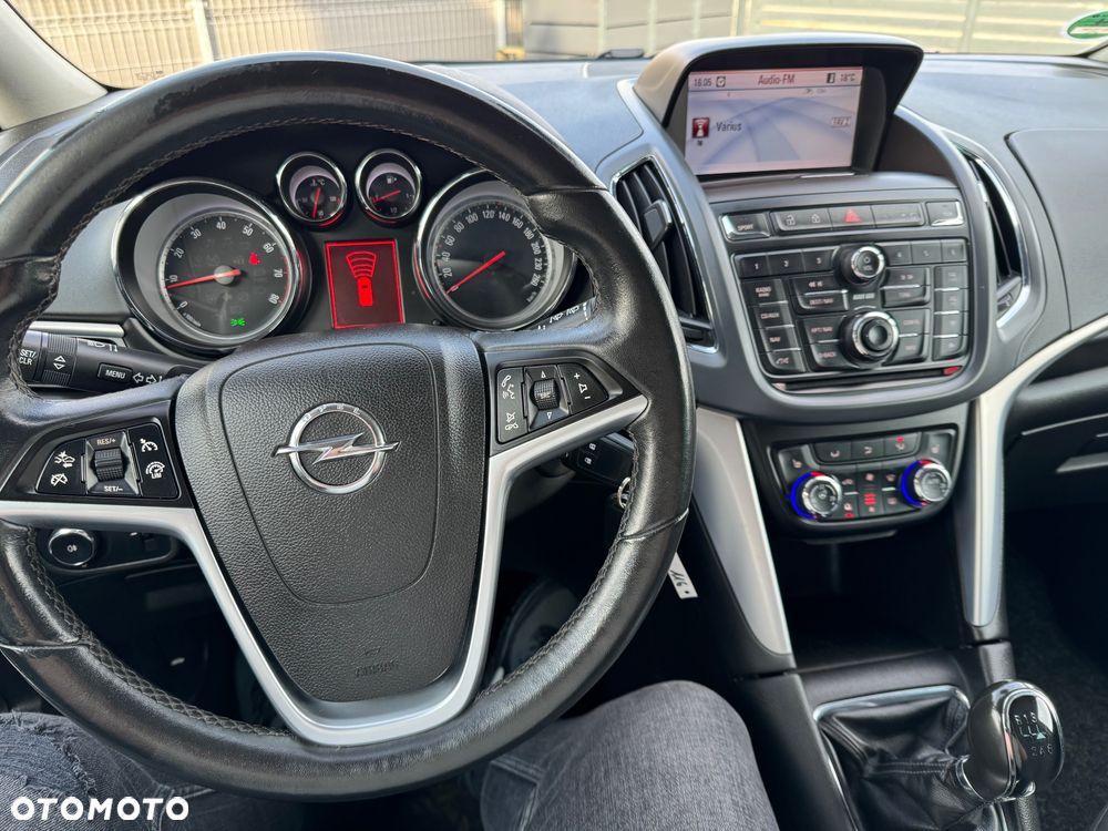 Opel Zafira - 27