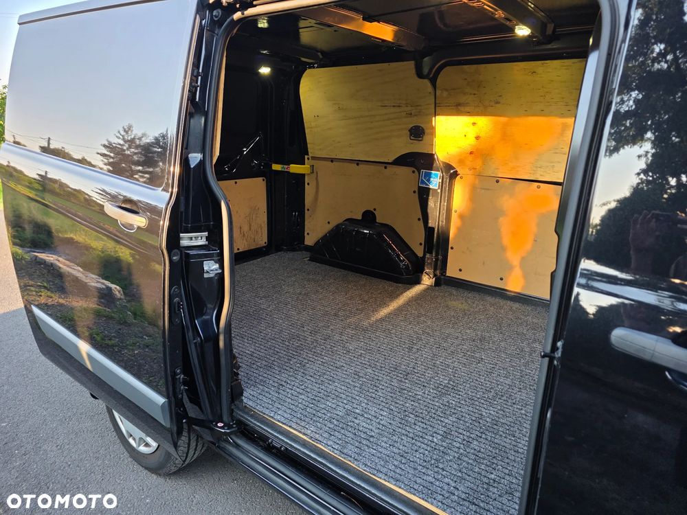 Ford Transit Custom - 19