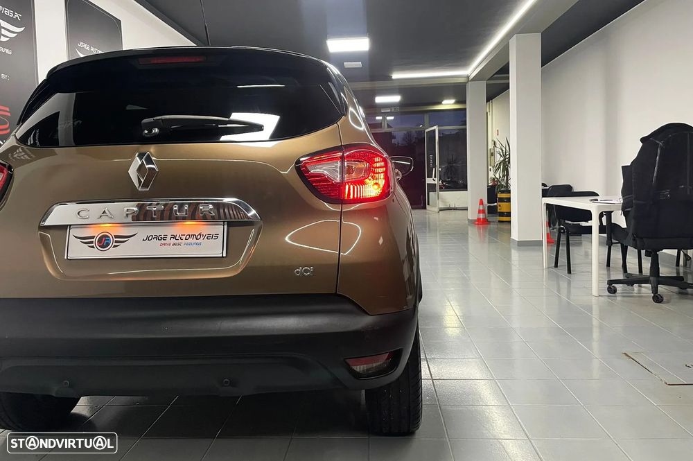 Renault Captur 1.5 dCi Exclusive - 18