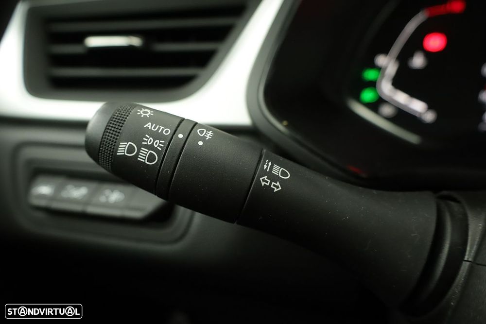 Renault Captur 1.0 TCe Techno Bi-Fuel - 17