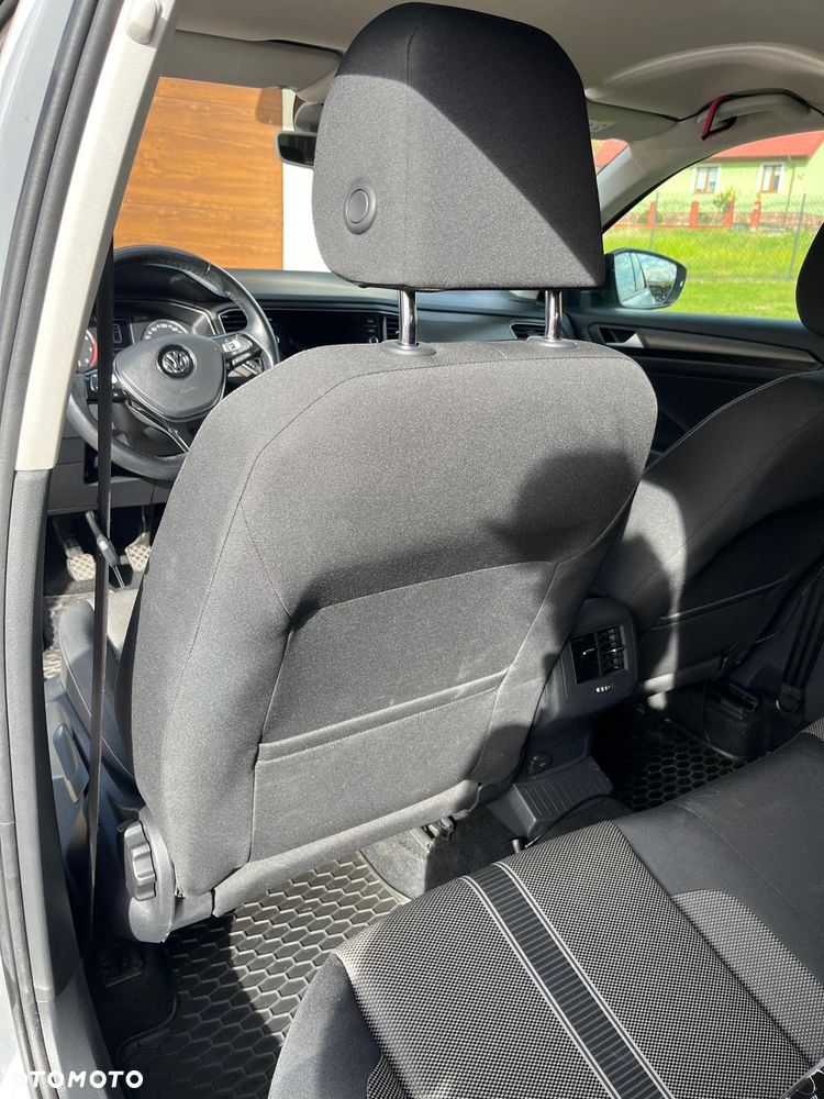 Volkswagen T-Roc 1.0 TSI Advance - 21