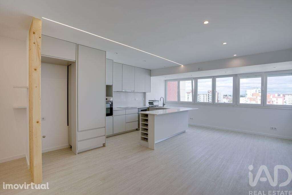 Apartamento T3 em Olivais de 85 m2 - Grande imagem: 2/28