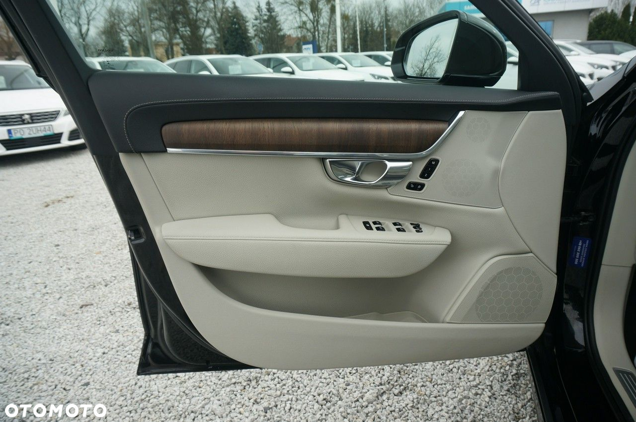 Volvo S90 - 35