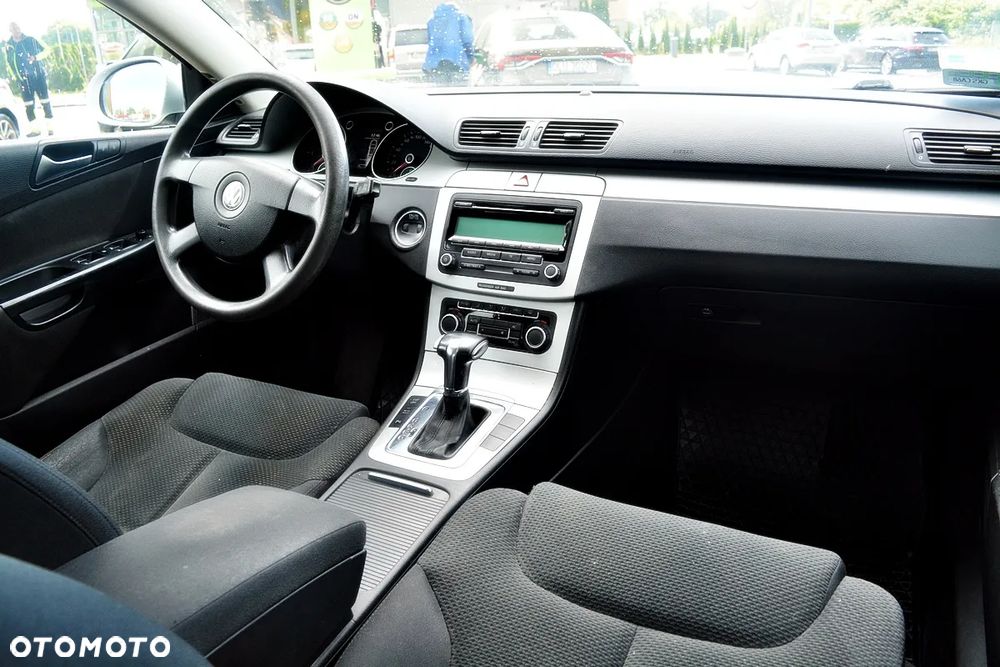 Volkswagen Passat 2.0 TDI DPF Comfortline DSG - 13