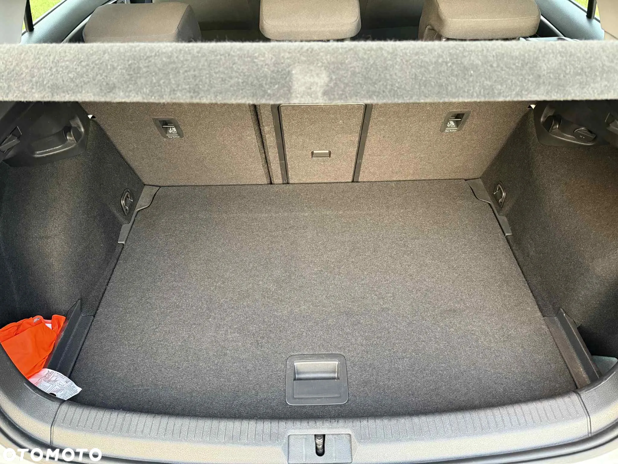 Volkswagen Golf 1.6 TDI (BlueMotion Technology) Comfortline - 18