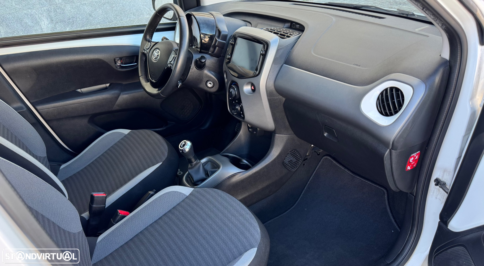 Toyota Aygo 1.0 X-Play+X-Touch - 29