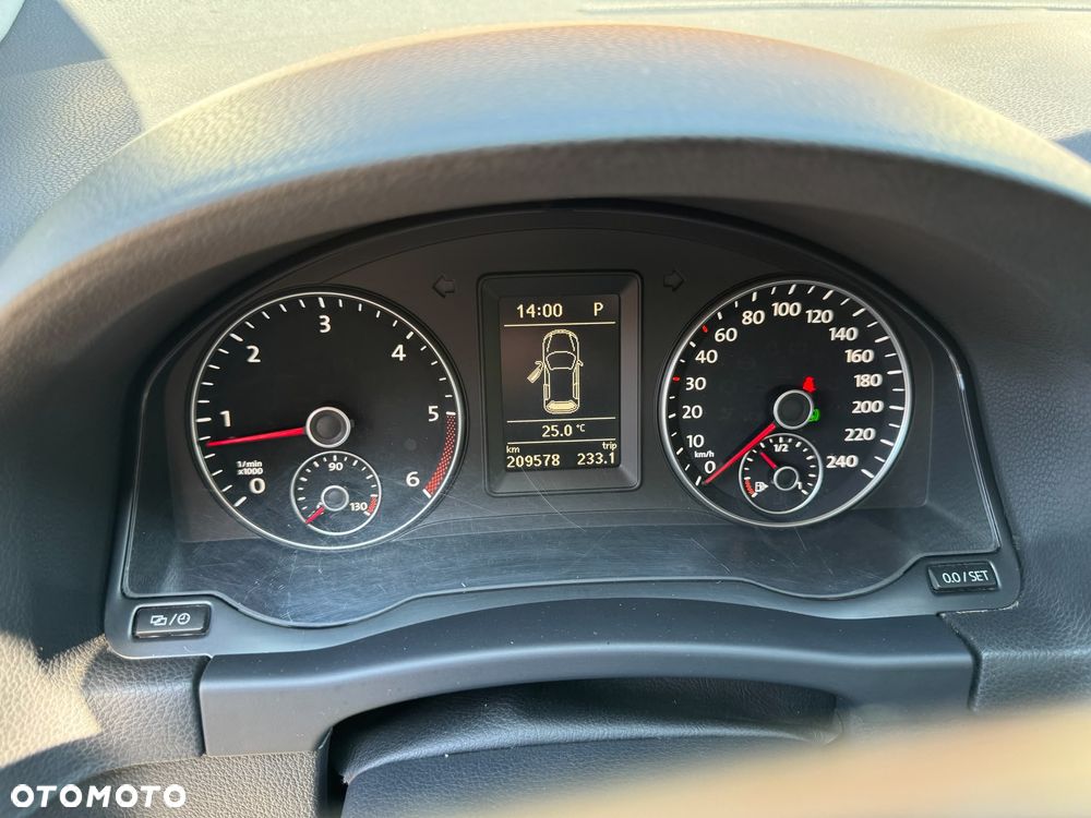 Volkswagen Golf Plus 1.6 TDI BlueMot Comfortline DSG - 8