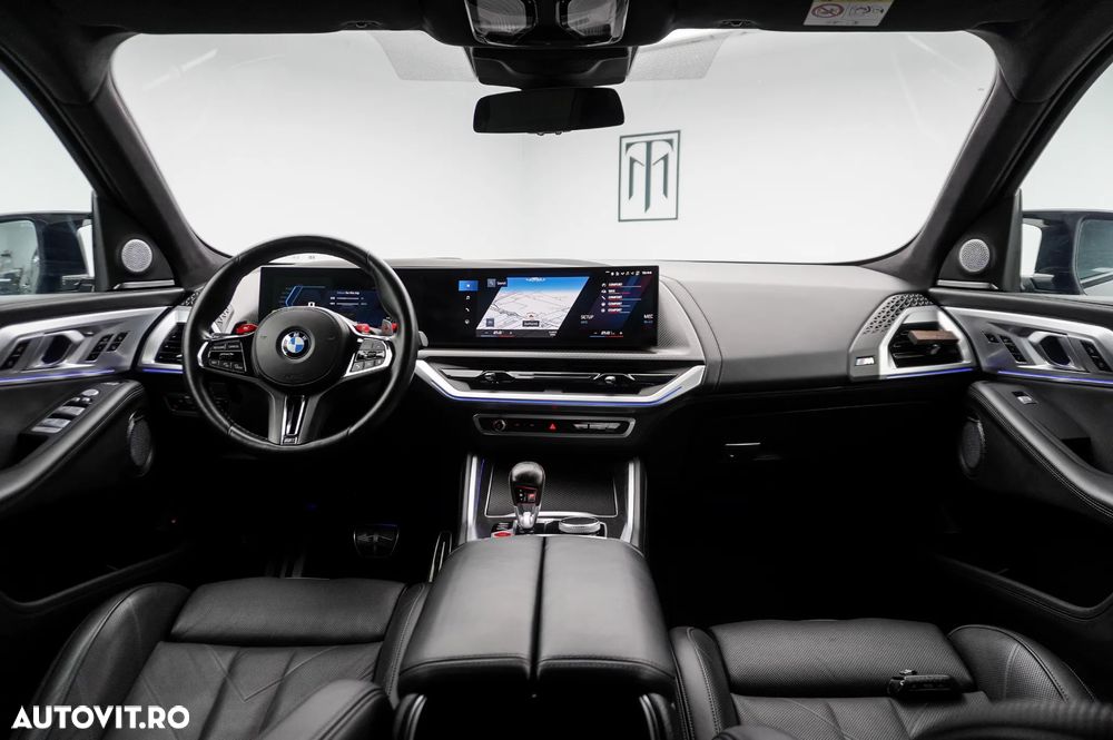 BMW XM - 10