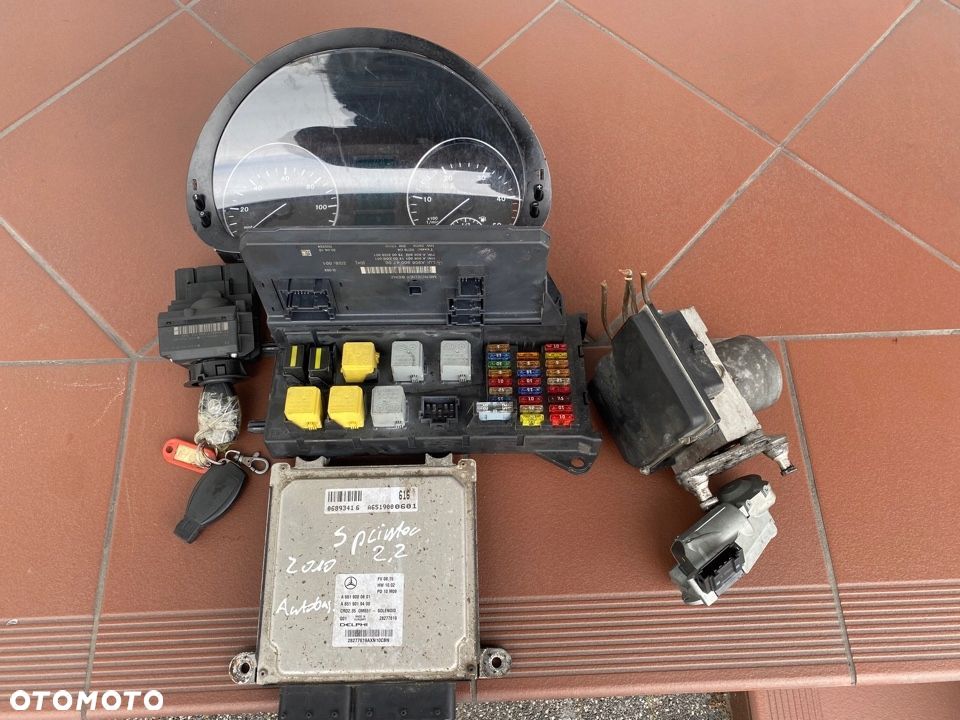 Sprinter 906 2,2 CDI zestaw komputer A6519000601 - 2