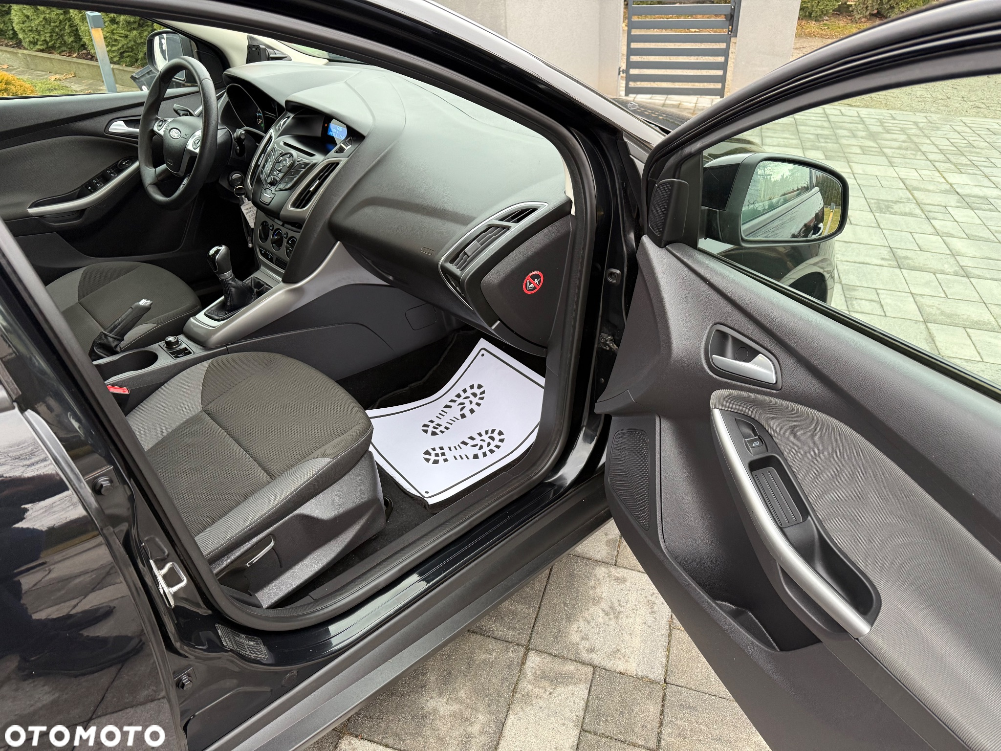 Ford Focus 1.6 Trend - 25