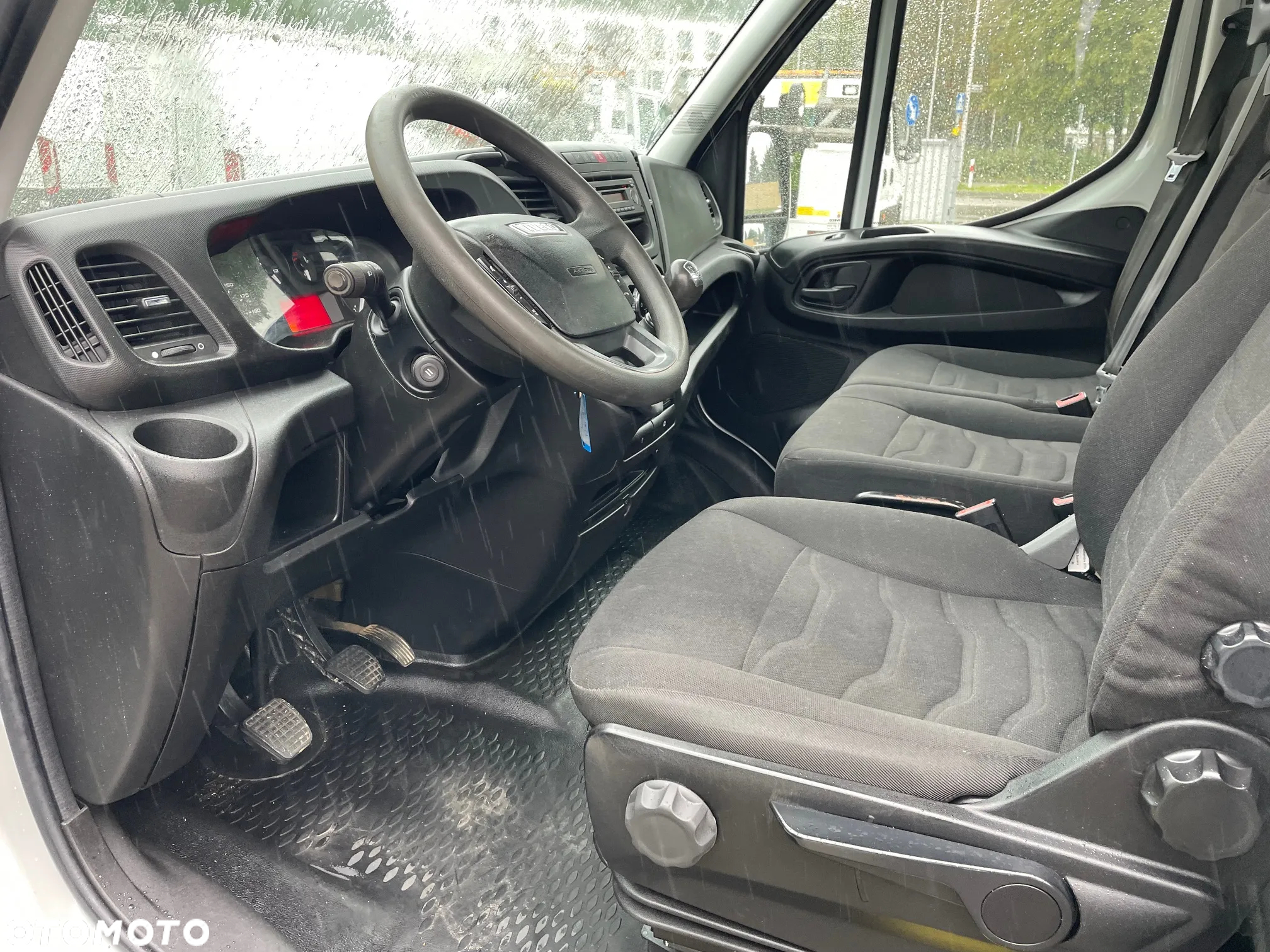 Iveco Daily 40C17 Wywrotka 3,60m 2015r - 11