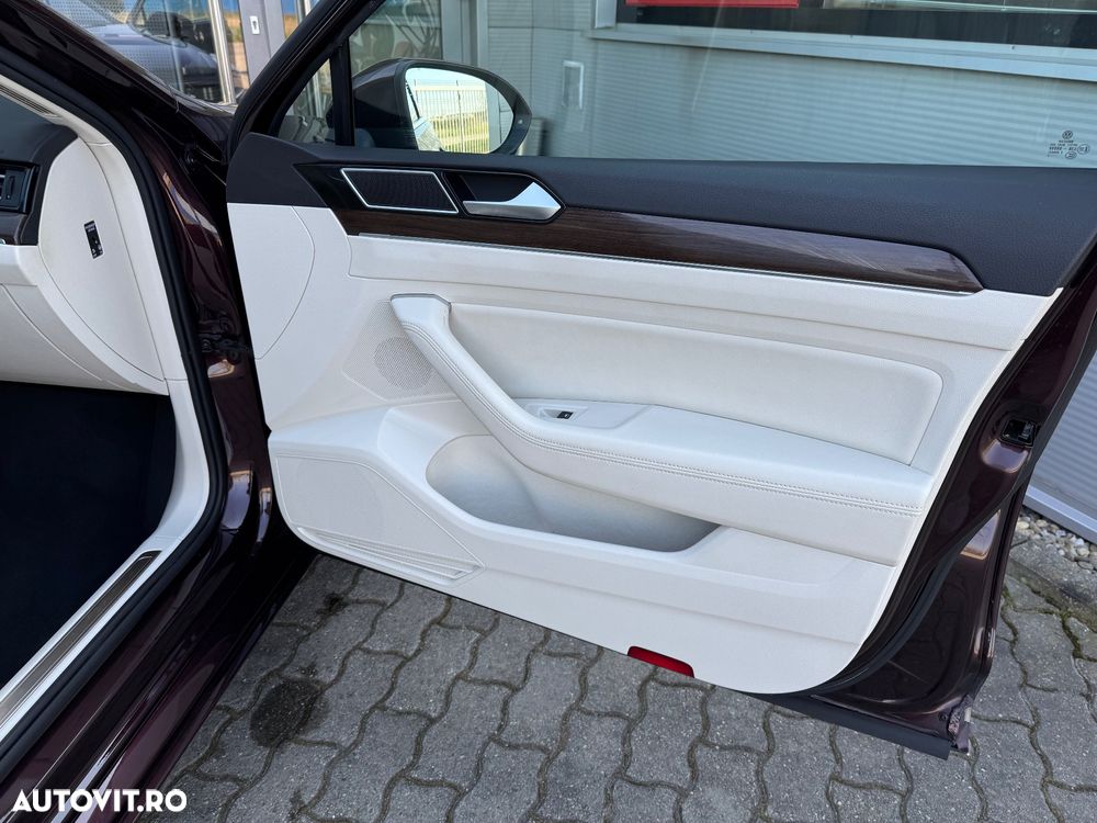 Volkswagen Passat 2.0 TDI DSG Highline - 18