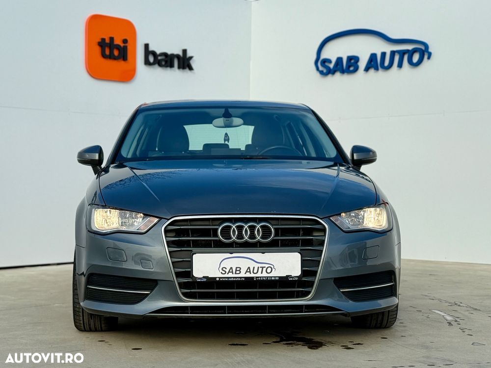 Audi A3 1.6 TDI S tronic Ambition - 3