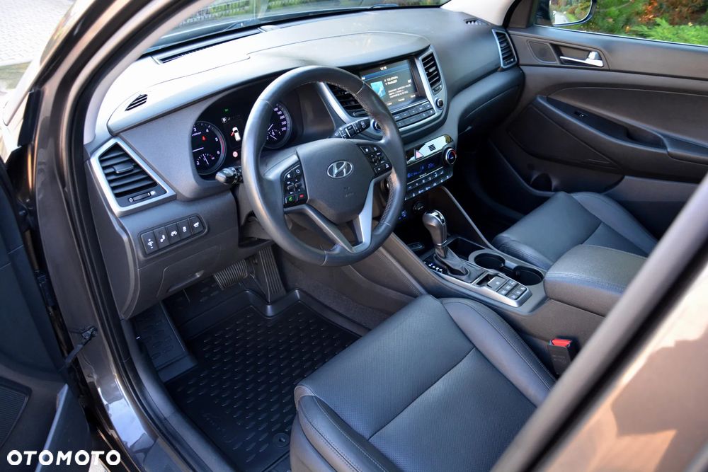 Hyundai Tucson blue 1.7 CRDi 2WD DCT Premium - 22