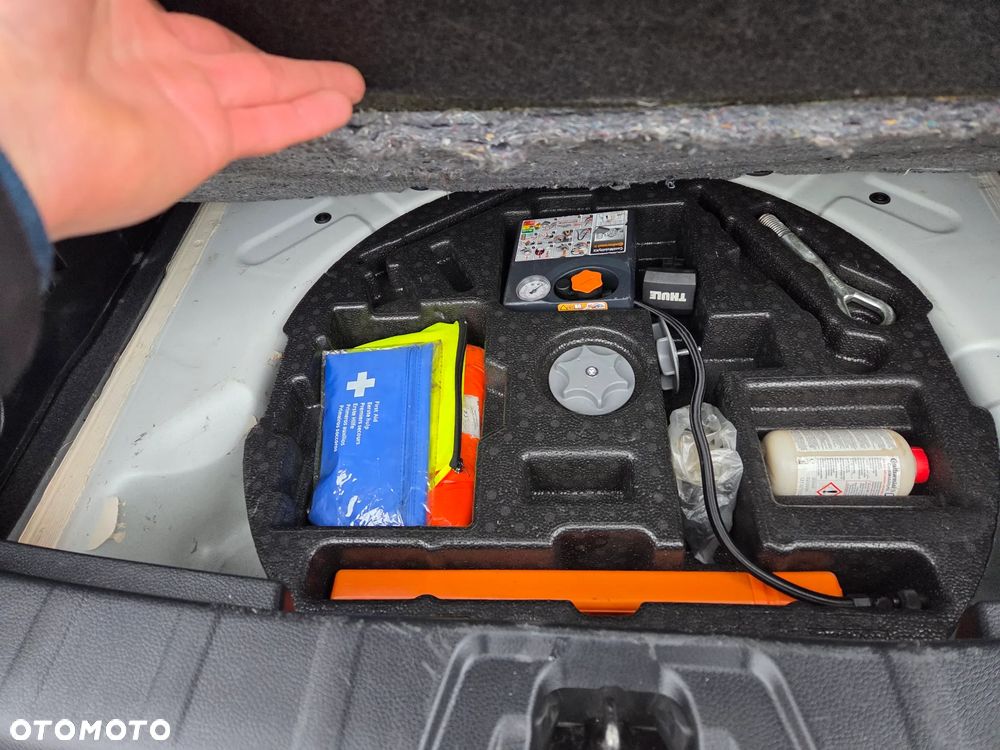 Nissan Qashqai 1.6 dCi Tekna S&S - 9