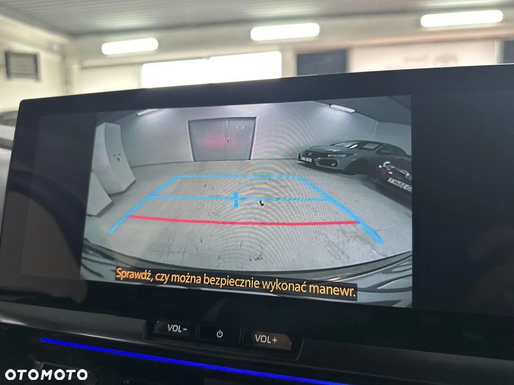 Toyota C-HR 2.0 Hybrid Dynamic Force Executive - 18