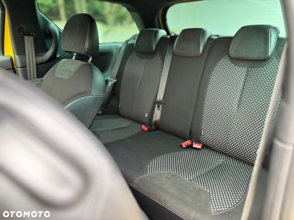 Citroën DS3 1.6 HDi SoChic - 12