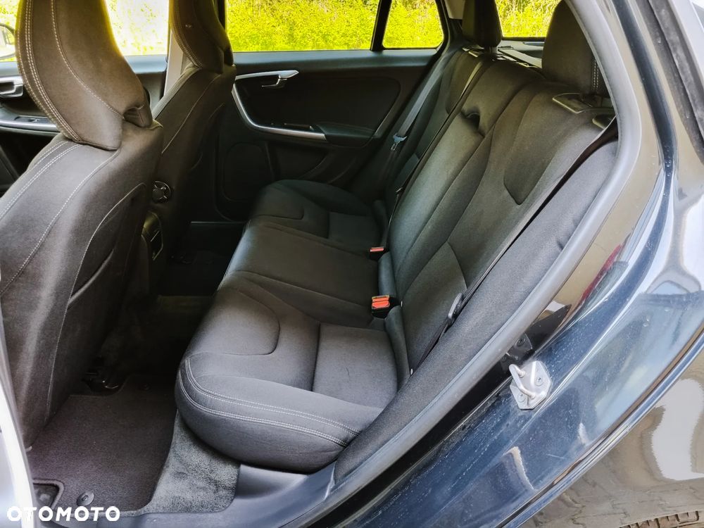 Volvo V60 - 25