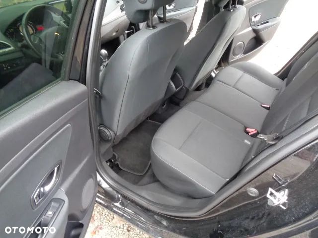 Renault Megane 1.6 16V Limited - 11