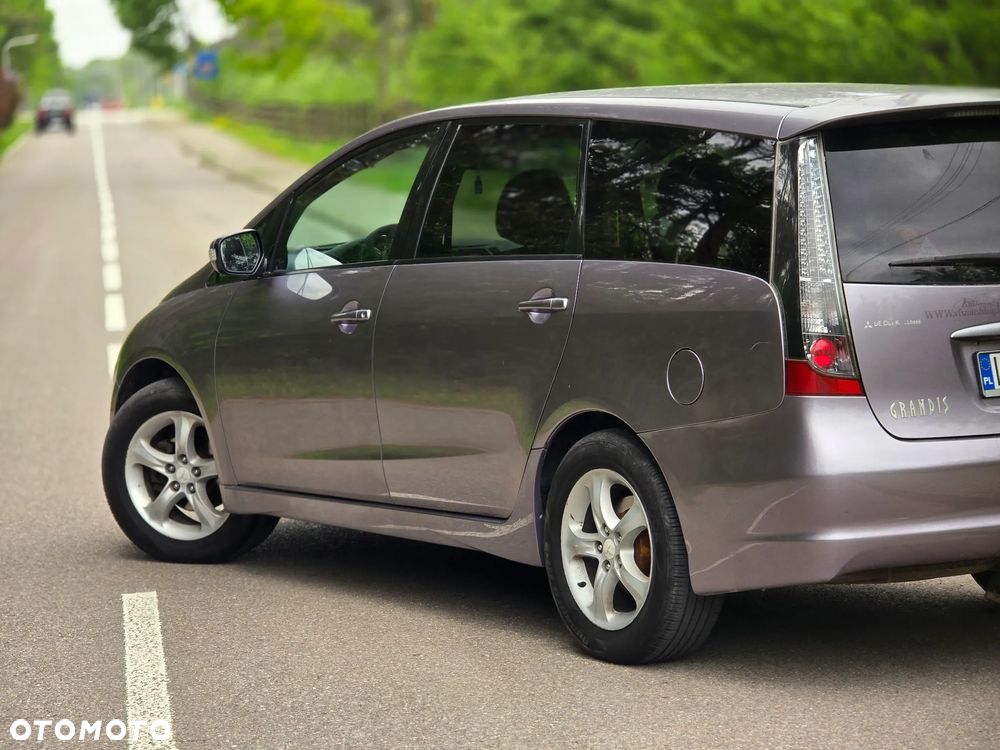 Mitsubishi Grandis 2.0 DI-D 7-Sitzer Intense - 39