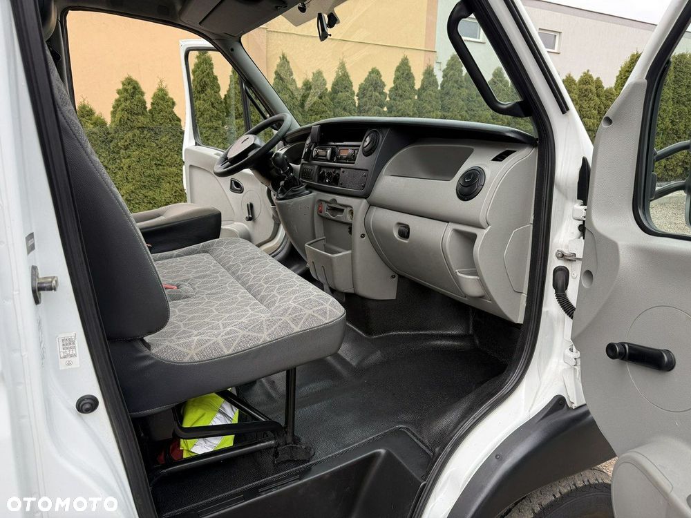 Renault Mascott - 12